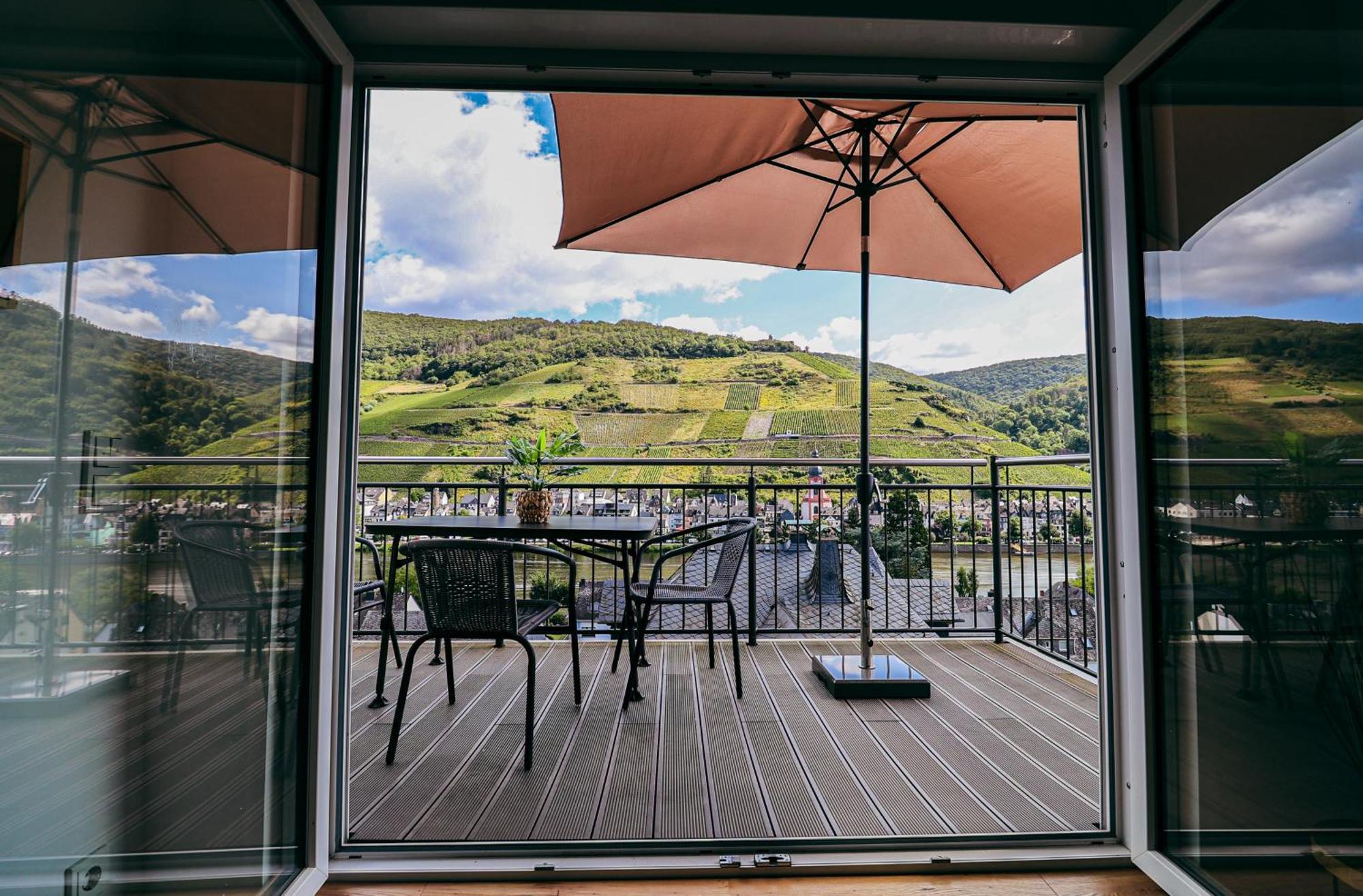 Sky Apartment, Blick Zur Mosel, Grosser Balkon, Kaffeemaschine, Smart Tv Целль-ан-дер-Мозель Экстерьер фото